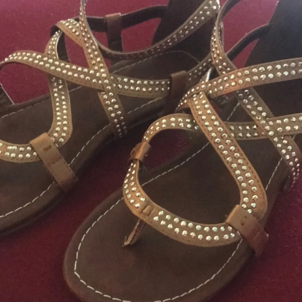 Cherokee Girls Rhinestone Gladiator Sandals Zip Back Metallic Sparkle Size 2